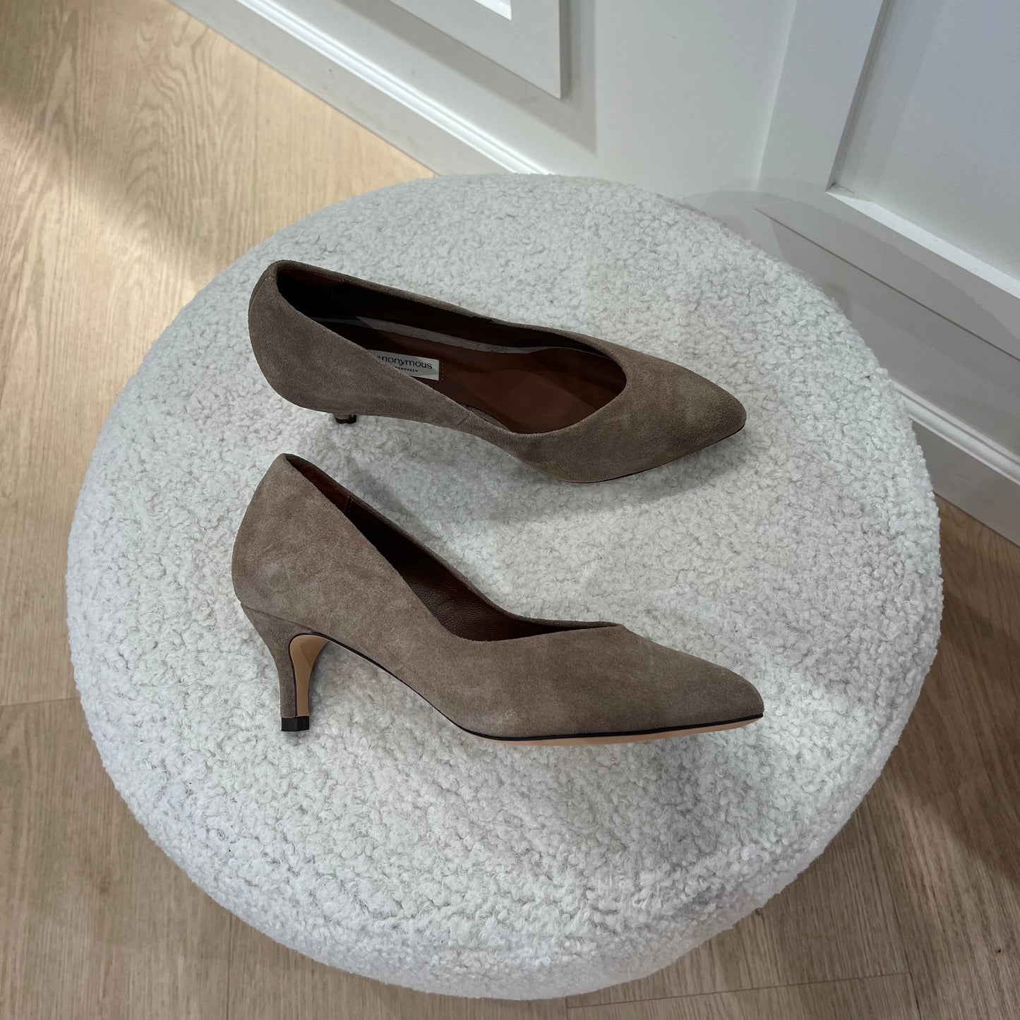 Anonymous Trini 55 Calf Suede, Mushroom