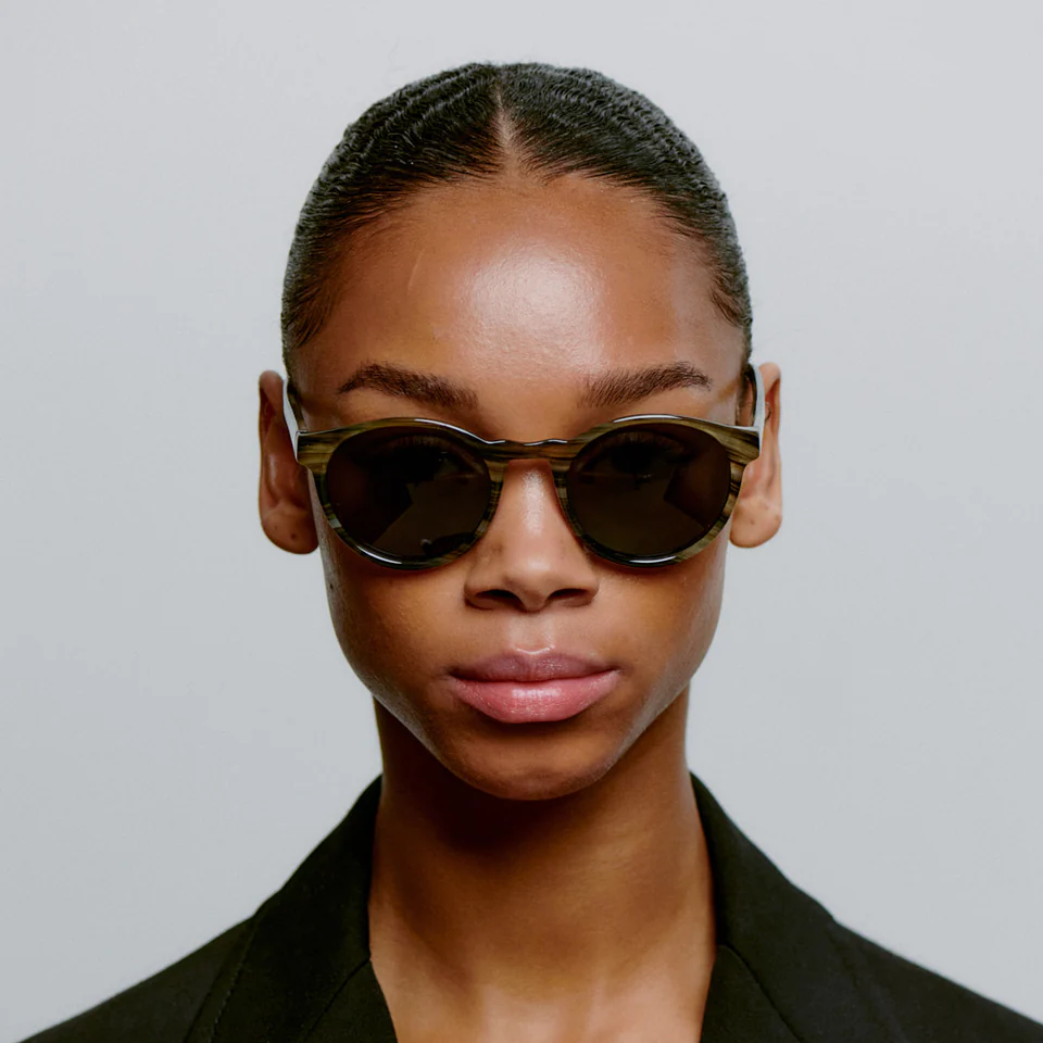 A. Kjærbede Marvin Solbrille, Striped Horn