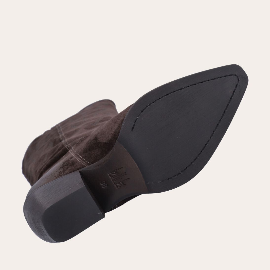 Billi Bi A13615 Håndlavet cowboy støvle, udført i mørkebrun ruskind