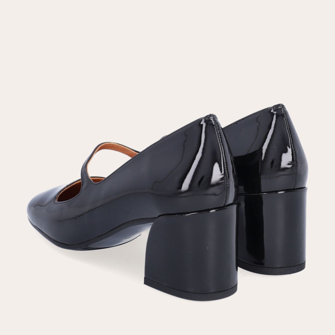 Billi Bi A5561 Håndlavet pump, Black patent