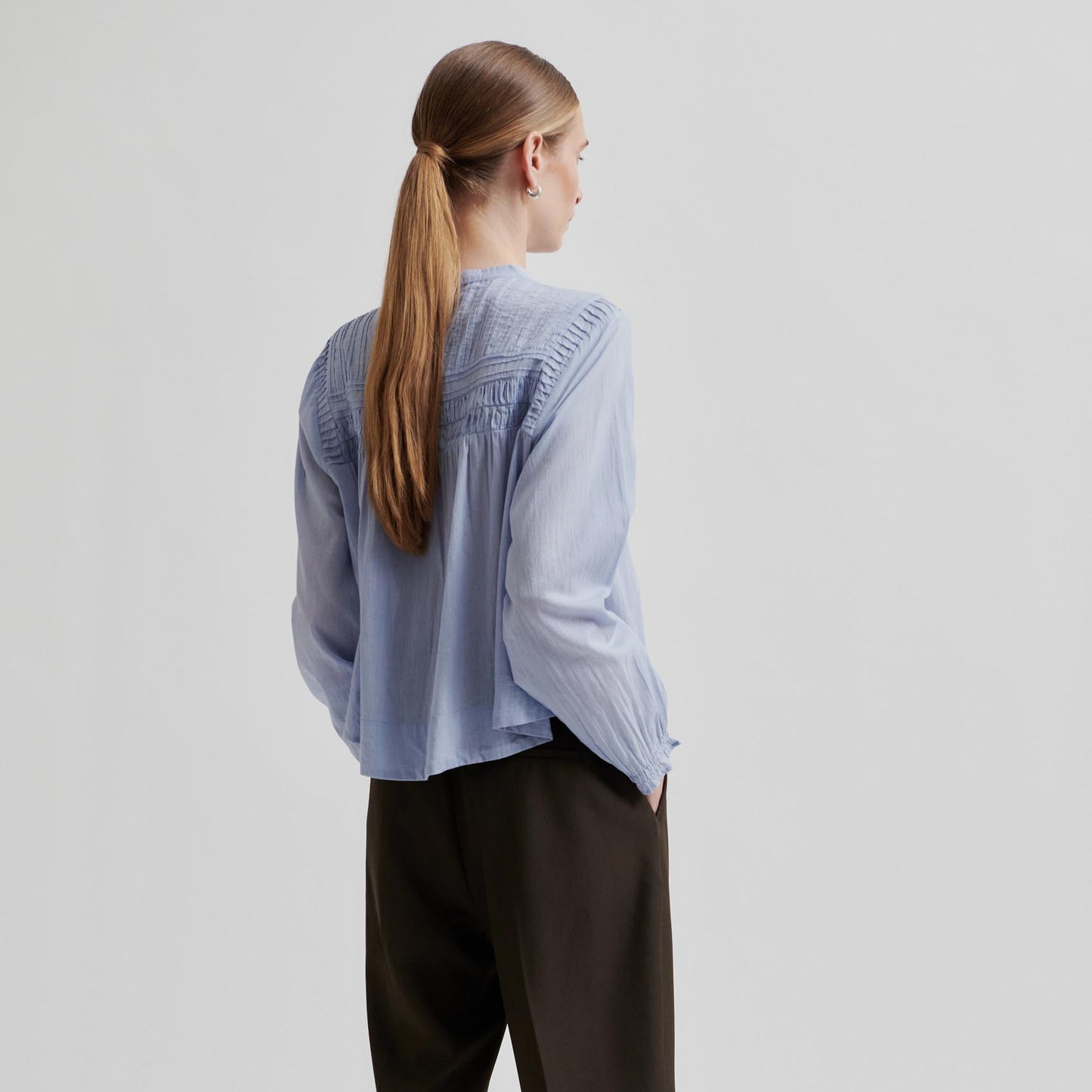 Second Female Maise blouse, Brunnera