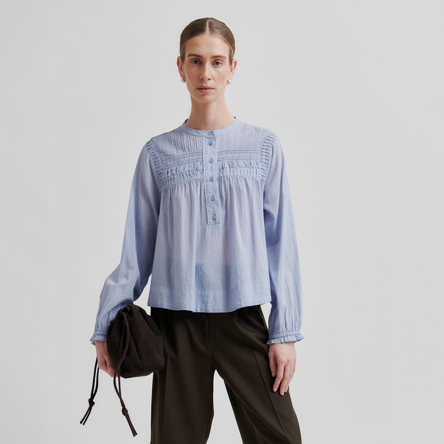 Second Female Maise blouse, Brunnera