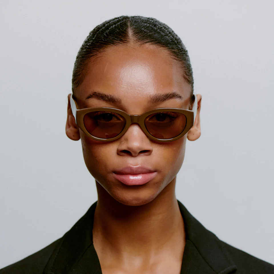 A. Kjærbede Winnie Solbrille, Chocolate