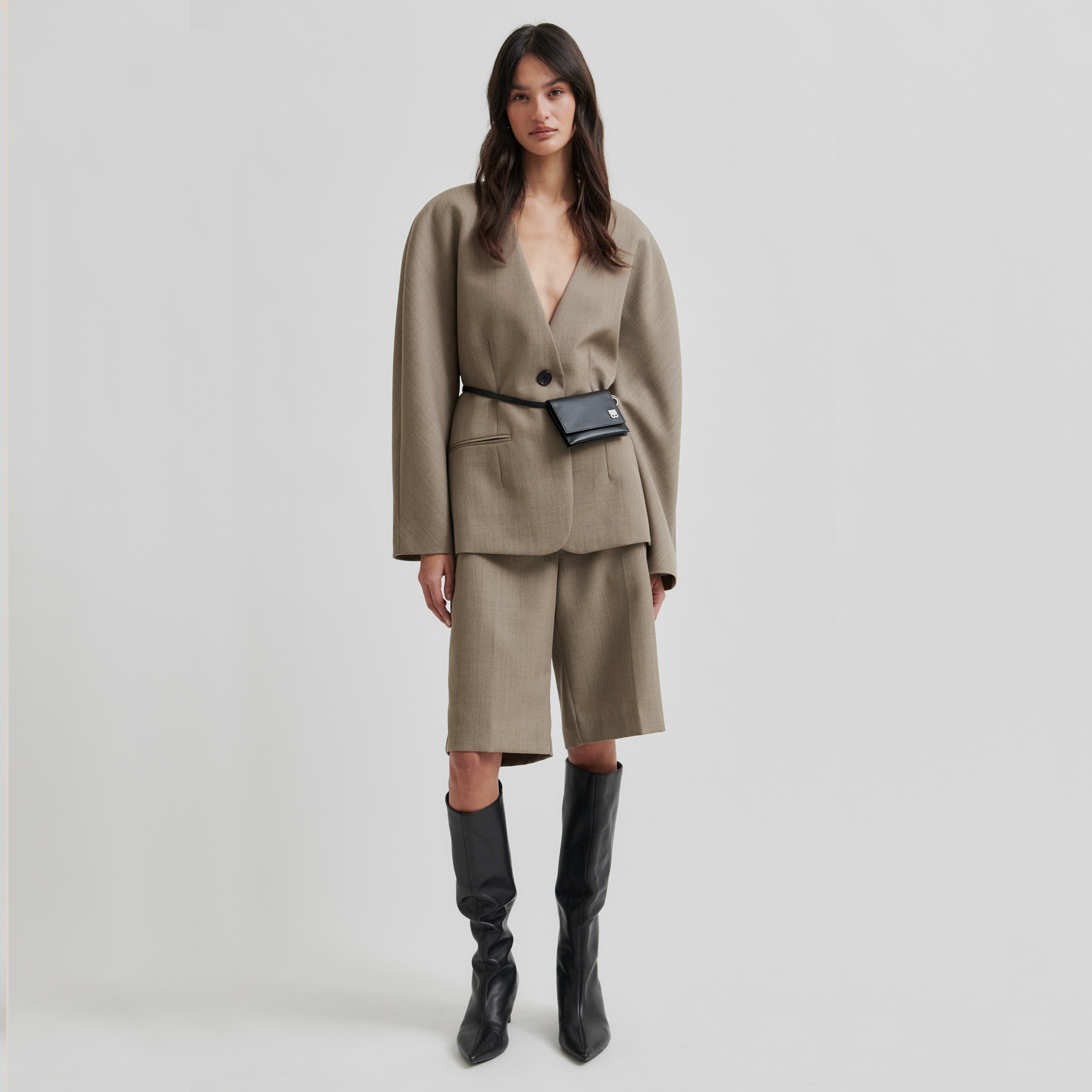 Second Female Levelup Tailored Shorts, Mid Brown Melange