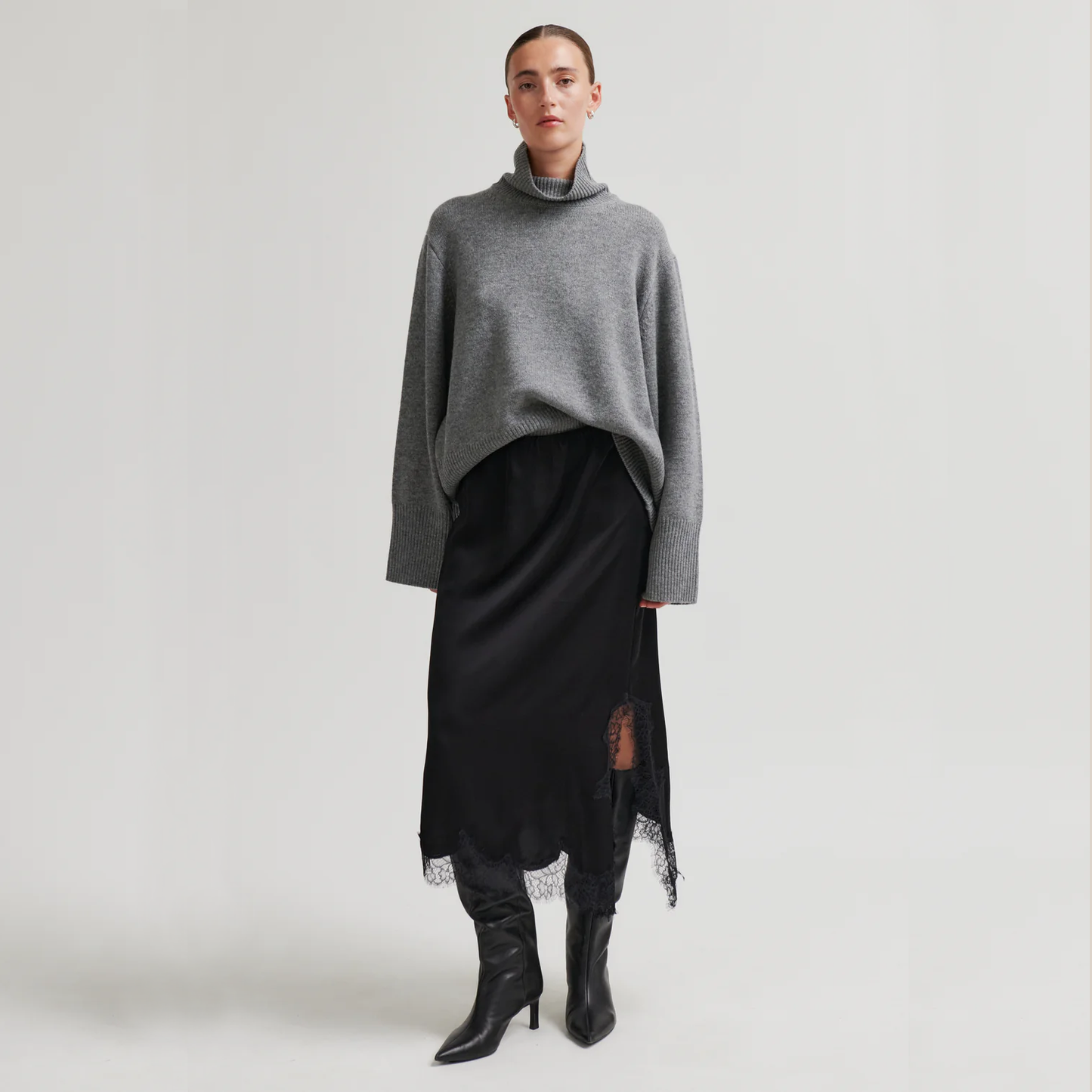 Second Female Lacia Skirt, Black