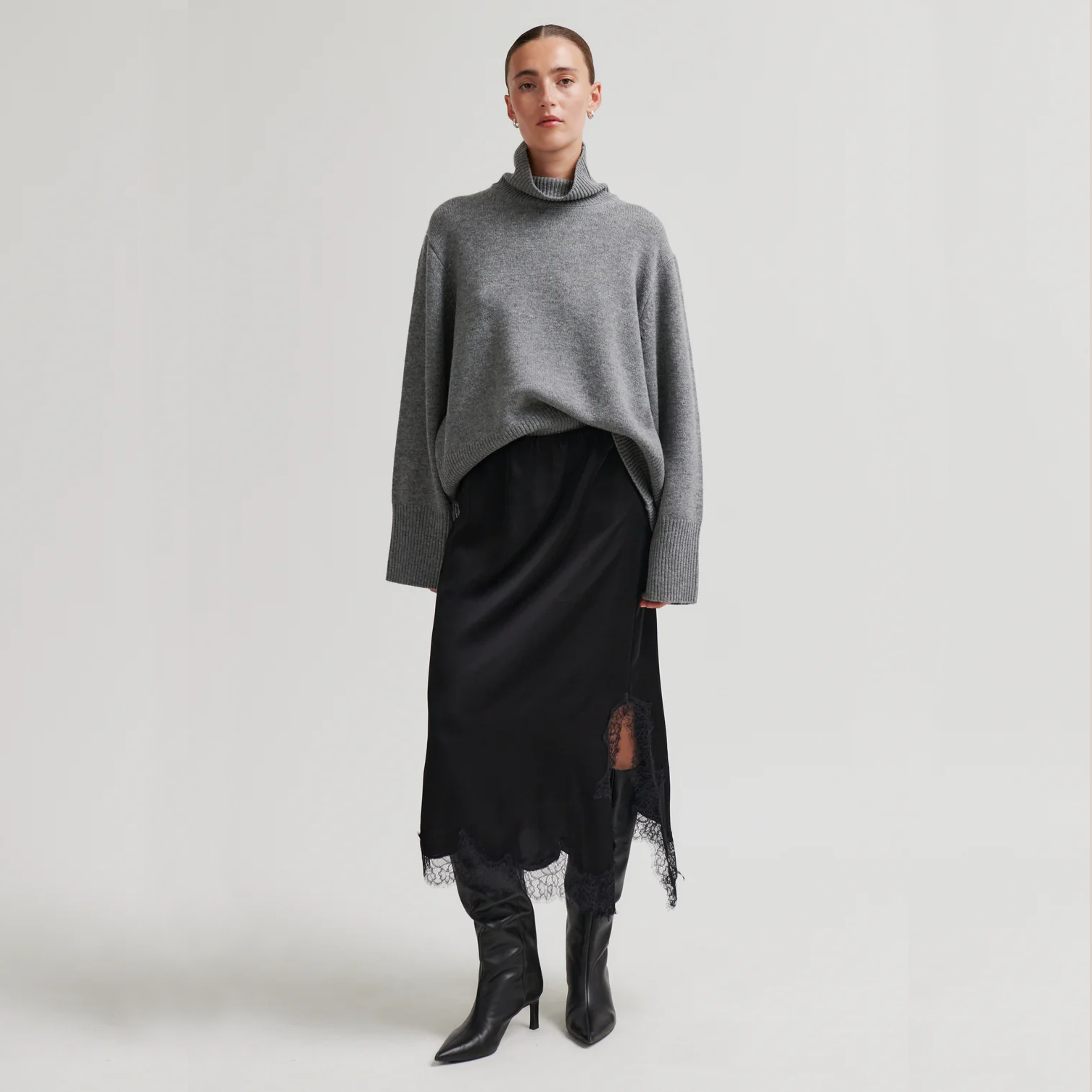 Second Female Lacia Skirt, Black