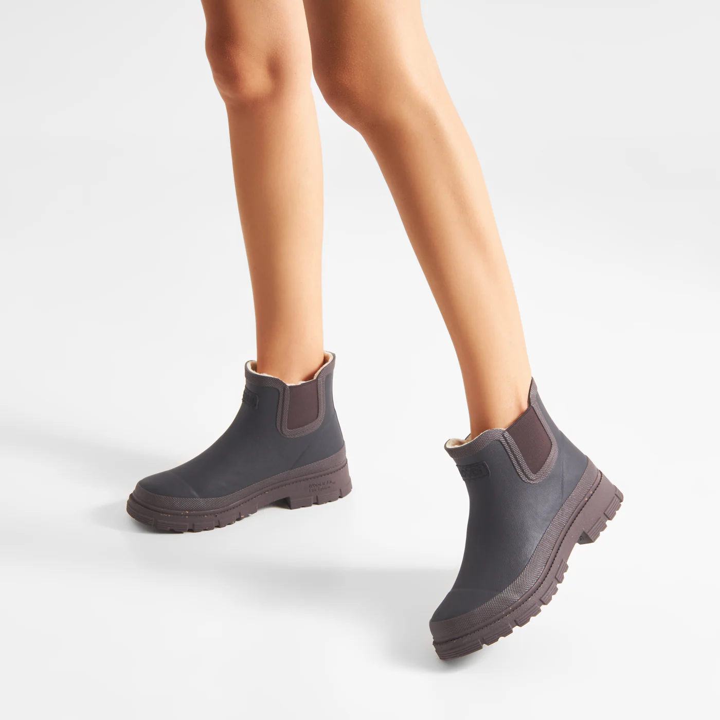 Woden Liv Warm Waterproof, Black/Chocolate