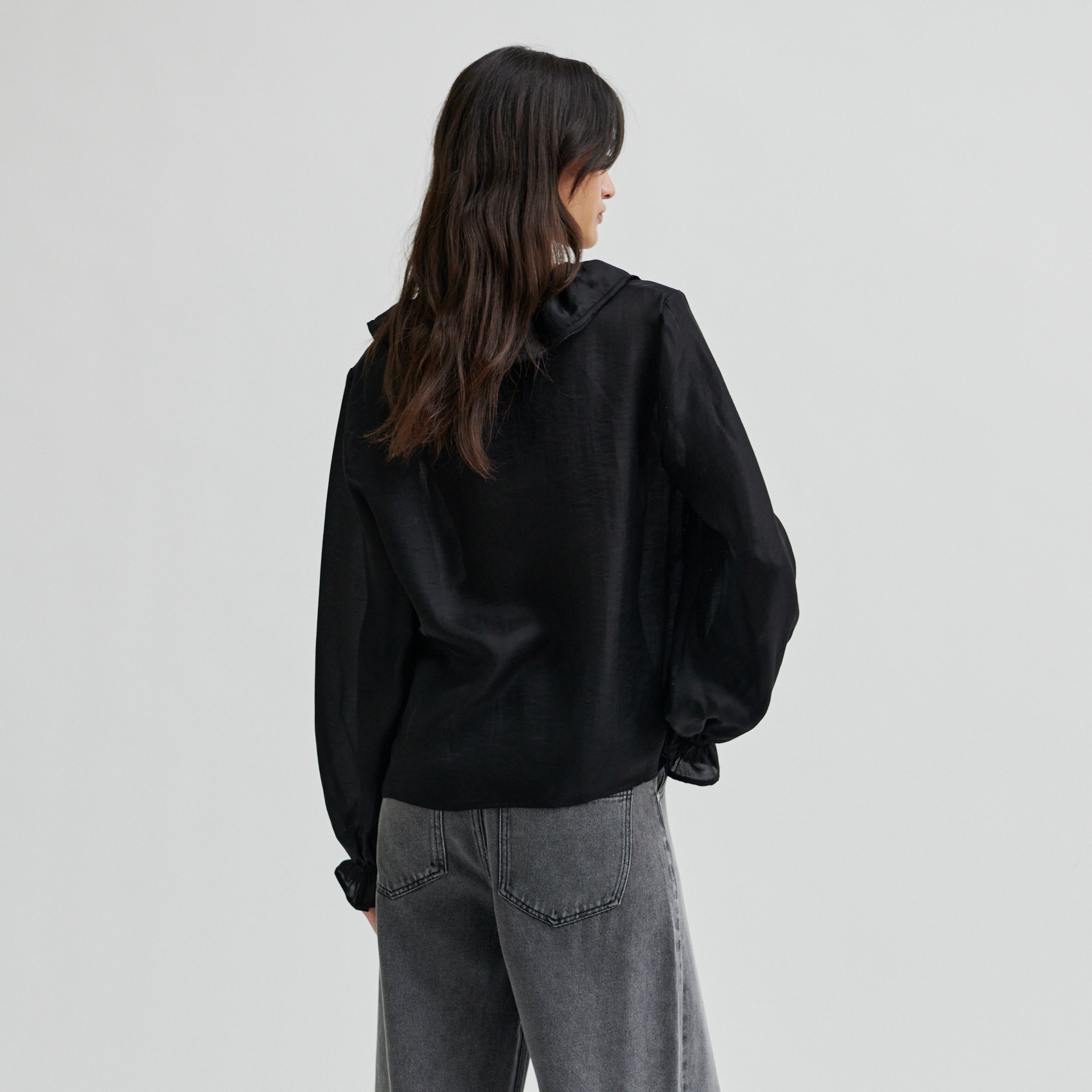 Second Female Saggie Blouse, Black